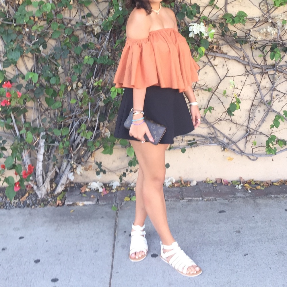 Off shoulder tee
